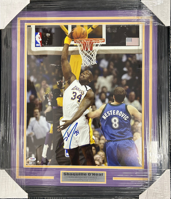 Lakers Shaquille O'Neal Autographed Display